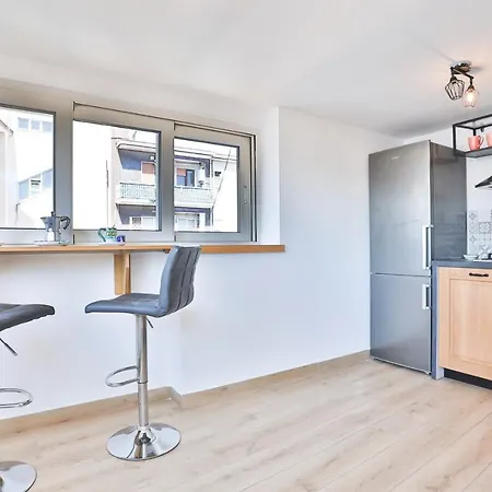 La Maison De Blinou Apartment *